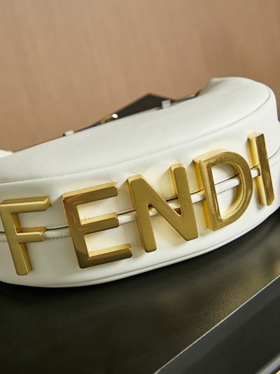 フェンディバッグ内部構造